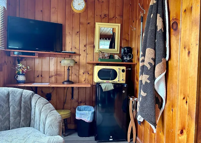 Cedar Ridge Cabins